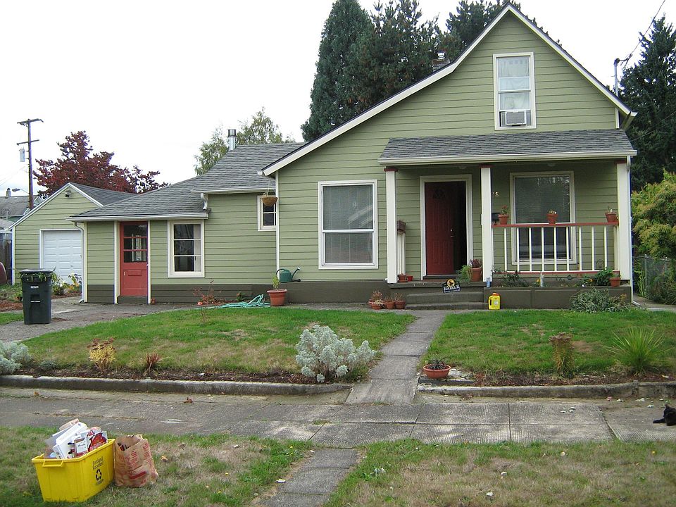 Front of house, guest house and garage