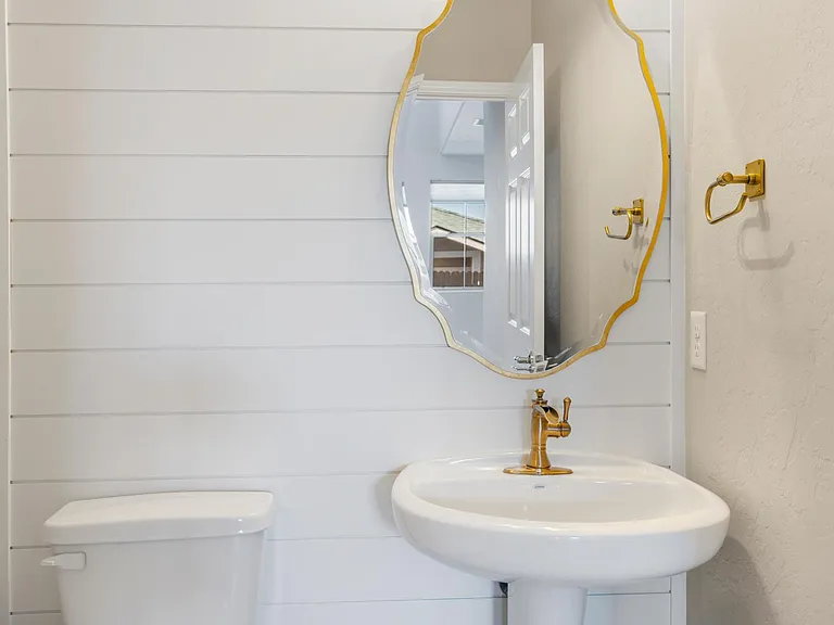 1196 N Waterside Dr — Photo 11