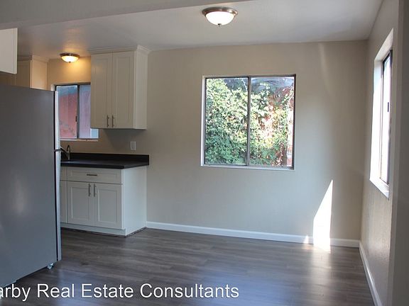 5th image of 3554 Pierson St APT 2