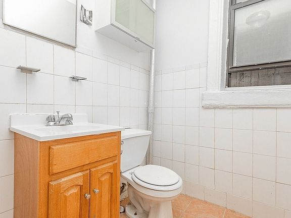 4th image of 601 Park Pl #5A
