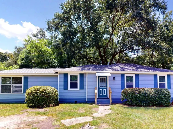 5231 Greenwood Ln, Mobile, AL 36608