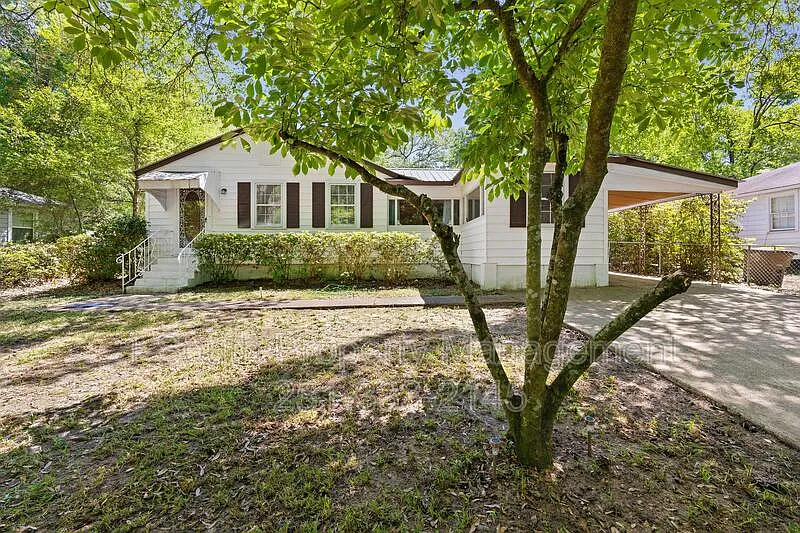 3 bed, 2.0 bath, $1,600 — Photo 3