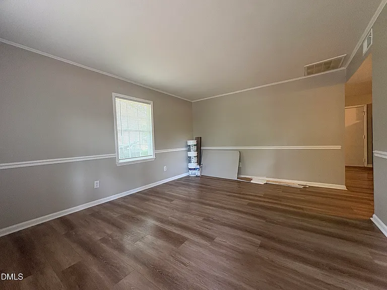 745 Grantland Dr — Photo 9