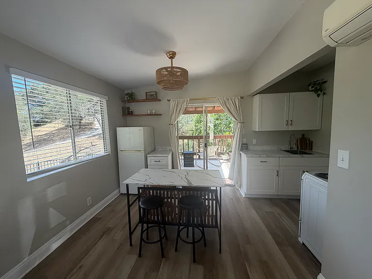901 S Live Oak Park Rd — Photo 3