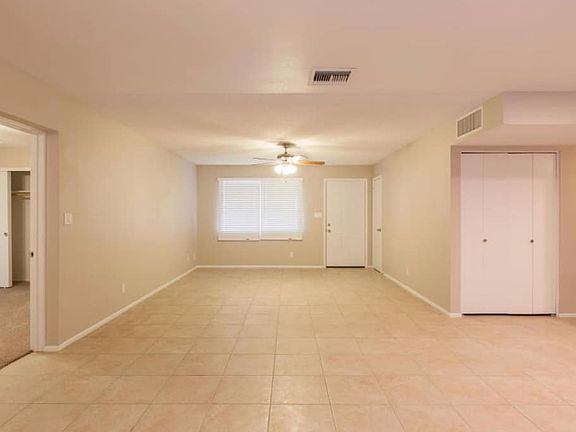 2nd image of 1800 W Mountain View Cir