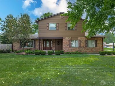 1951 Scotch Pine Dr, Dayton, OH, 45432