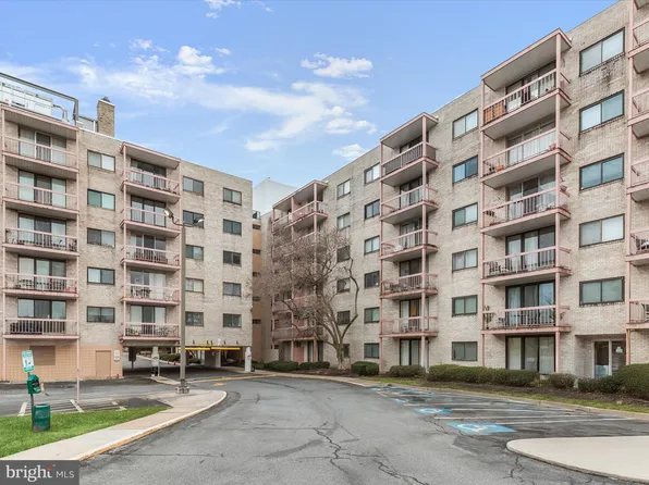 130 Slade Ave APT 218, Pikesville, MD 21208
