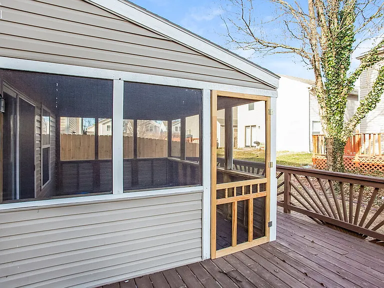 6762 Kinnerton Dr — Photo 17