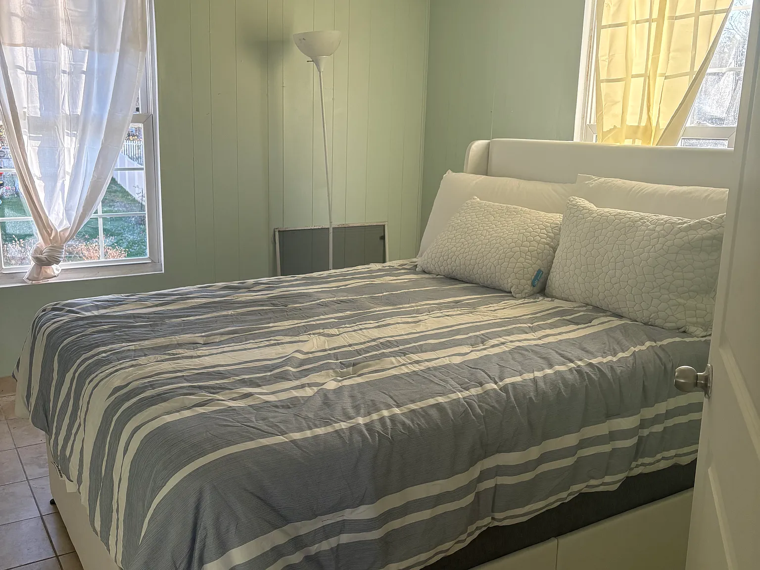 2 bed, 1800 sqft, $1,000 — Photo 3