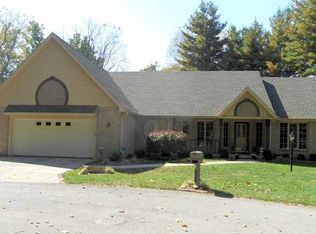 77 Doe Ct, Terre Haute, IN 47802