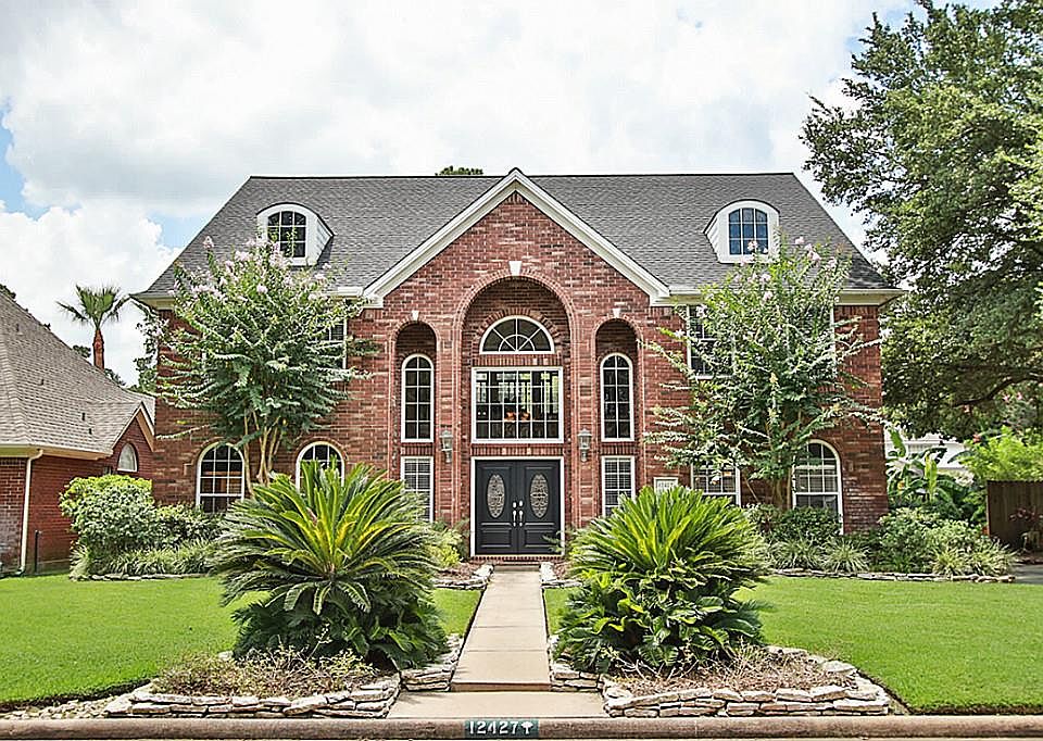 1st image of 12427 New Hampton Dr