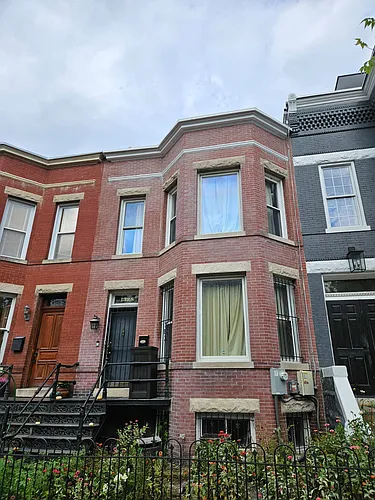 1328 G St NE #1 Photo 1