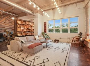31 NE 17th St, Miami, FL 33132
