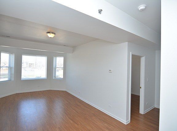 5th image of 113 Garfield St APT 2N