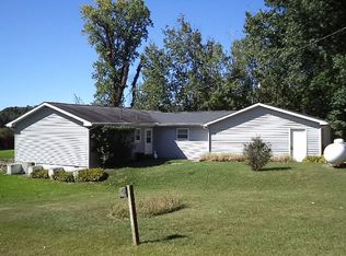 4855 Fitzpatrick Rd, Hillsdale, MI 49242
