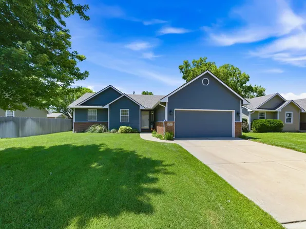 2711 N Parkdale St, Wichita, KS 67205