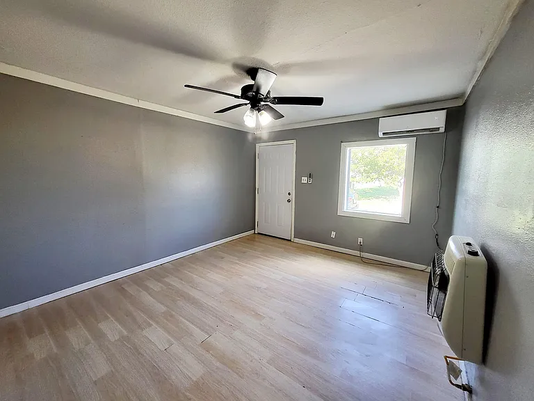 1503 Sycamore St #A — Photo 8