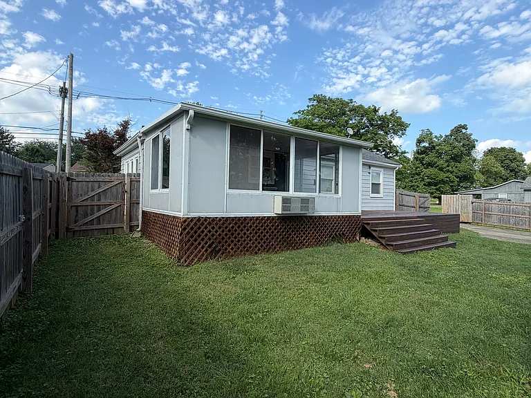 2222 Flat Rock Rd — Photo 4