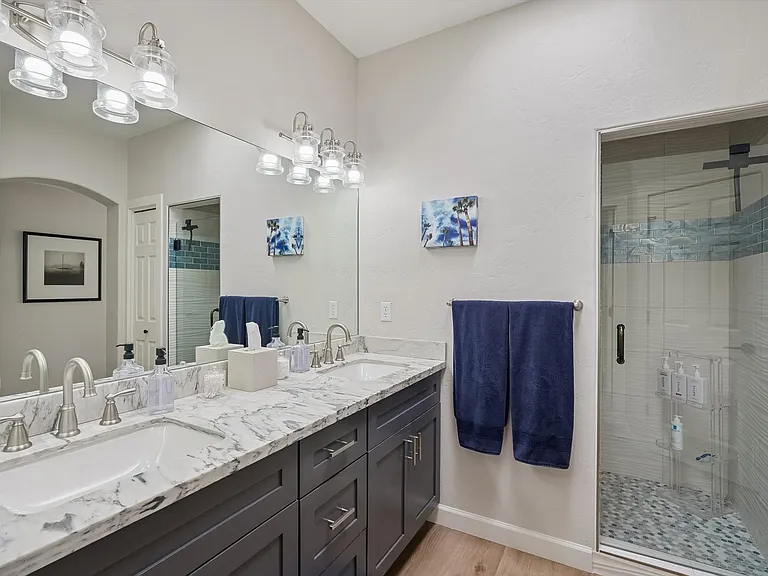 4733 E Casey Ln — Photo 6