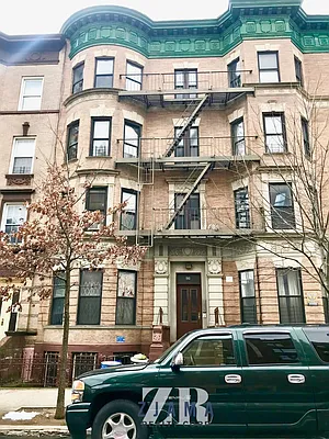 Rented by Zjama Realty Corp | media 9