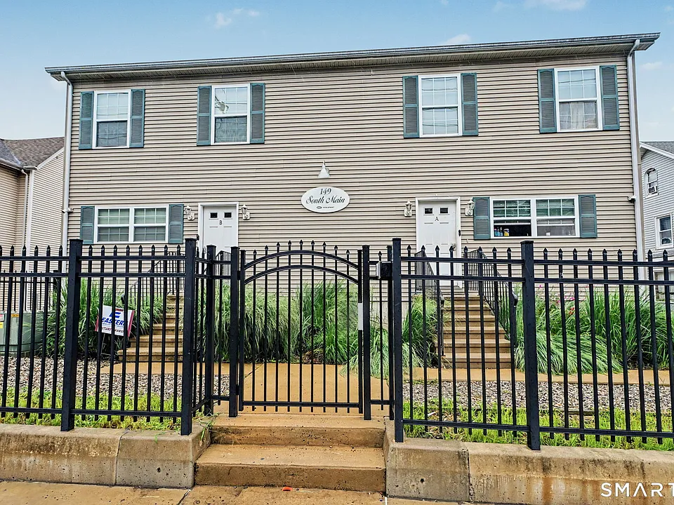 149 S Main St #D