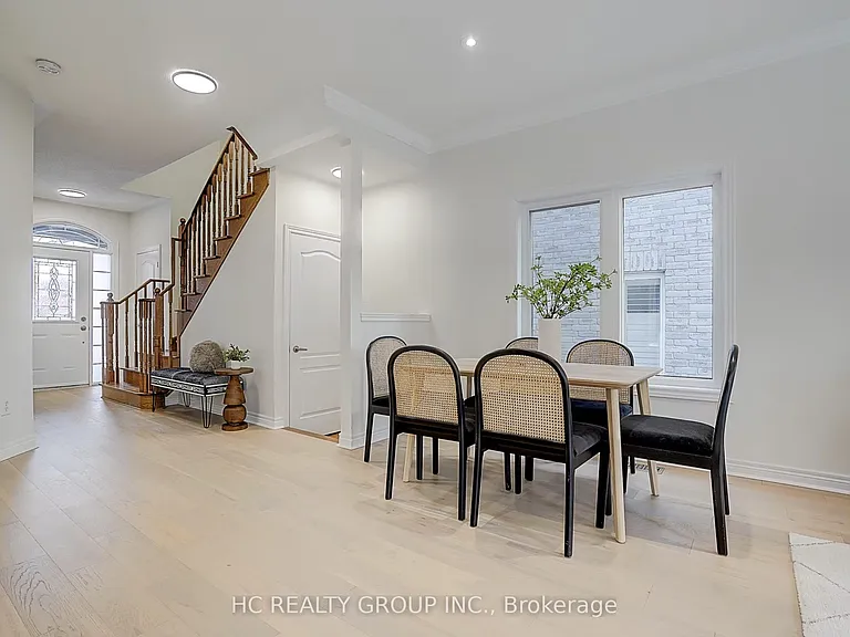 465 Woodspring Ave — Photo 6