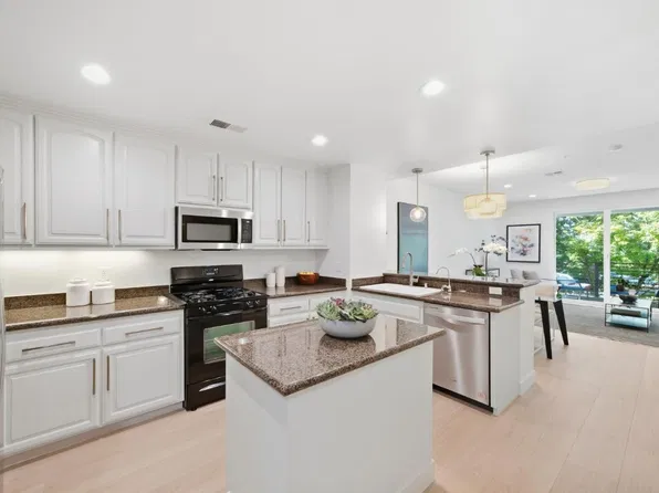40733 Greystone Ter, Fremont, CA 94538