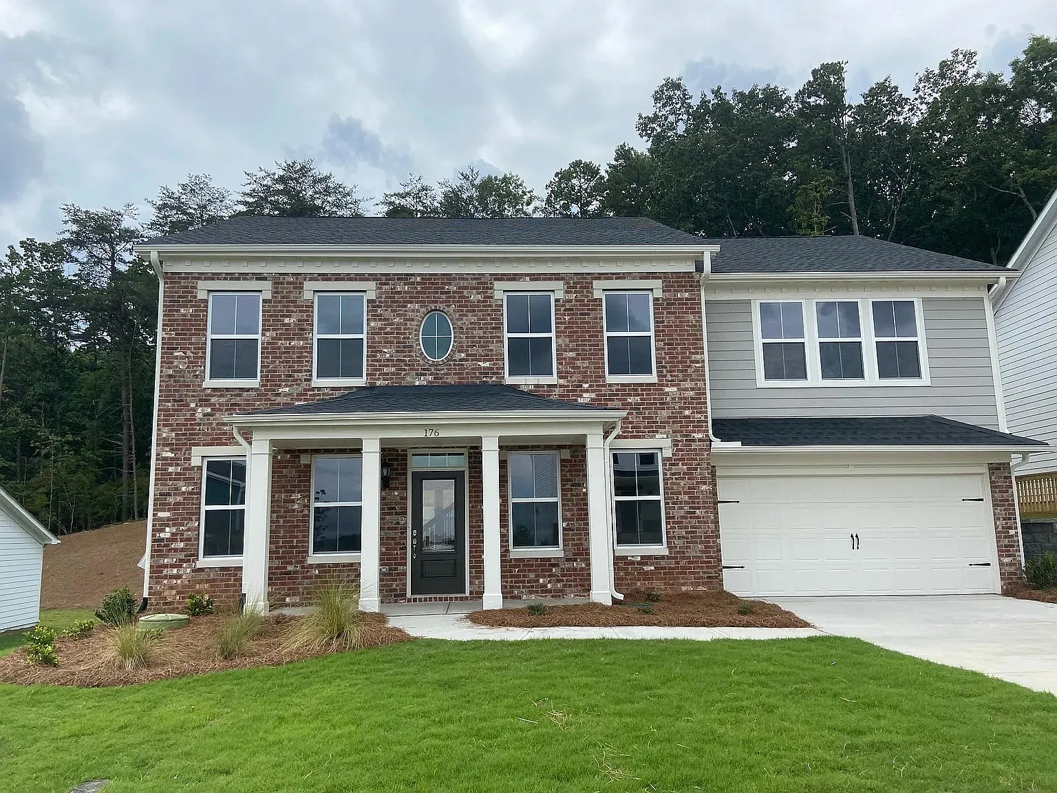 176 Greenbrier Way photo 1