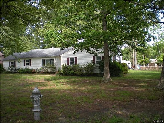 3rd image of 1937 Forestdale Dr