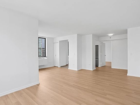 4th image of 75 W End Ave APT R26b