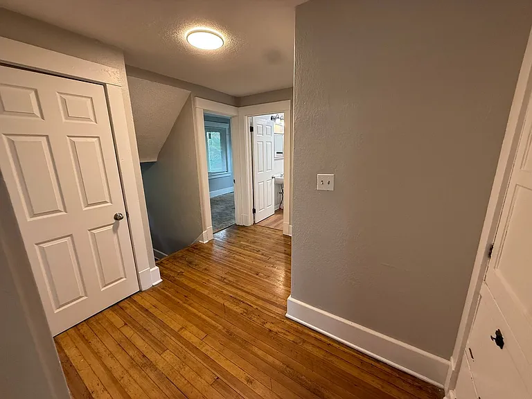 433 Norwood Ave — Photo 10
