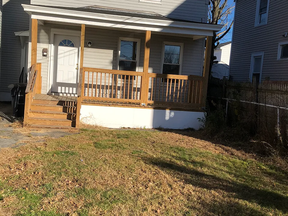 1/2 Beech St