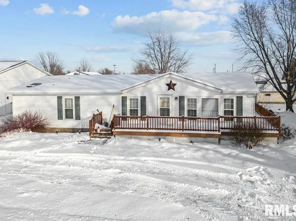 409 233rd St, Aledo, IL 61231