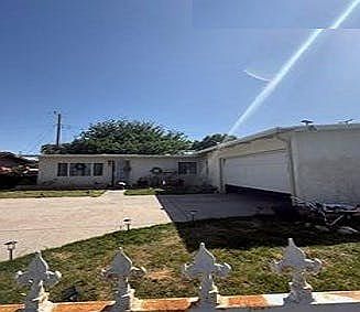 1st image of 1010 W Avenue H5