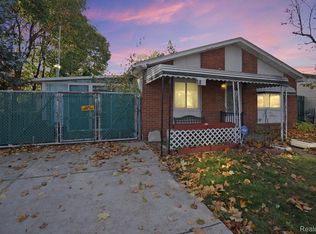 5836 Cherokee St, Taylor, MI 48180