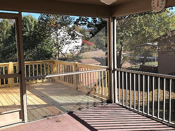Screened deck-open deck