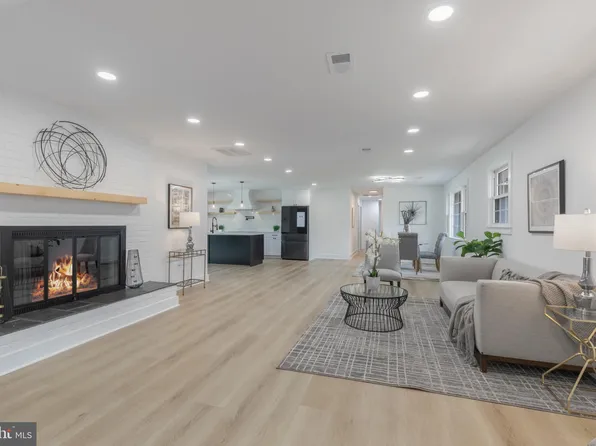 15801 Norman Dr, North Potomac, MD 20878