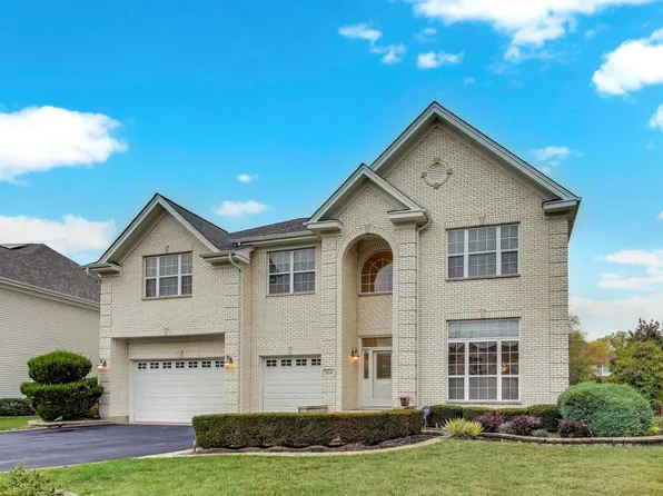 5714 Highland Dr, Palatine, IL 60067