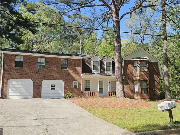 2498 Robin Hood Dr, Ellenwood, GA 30294