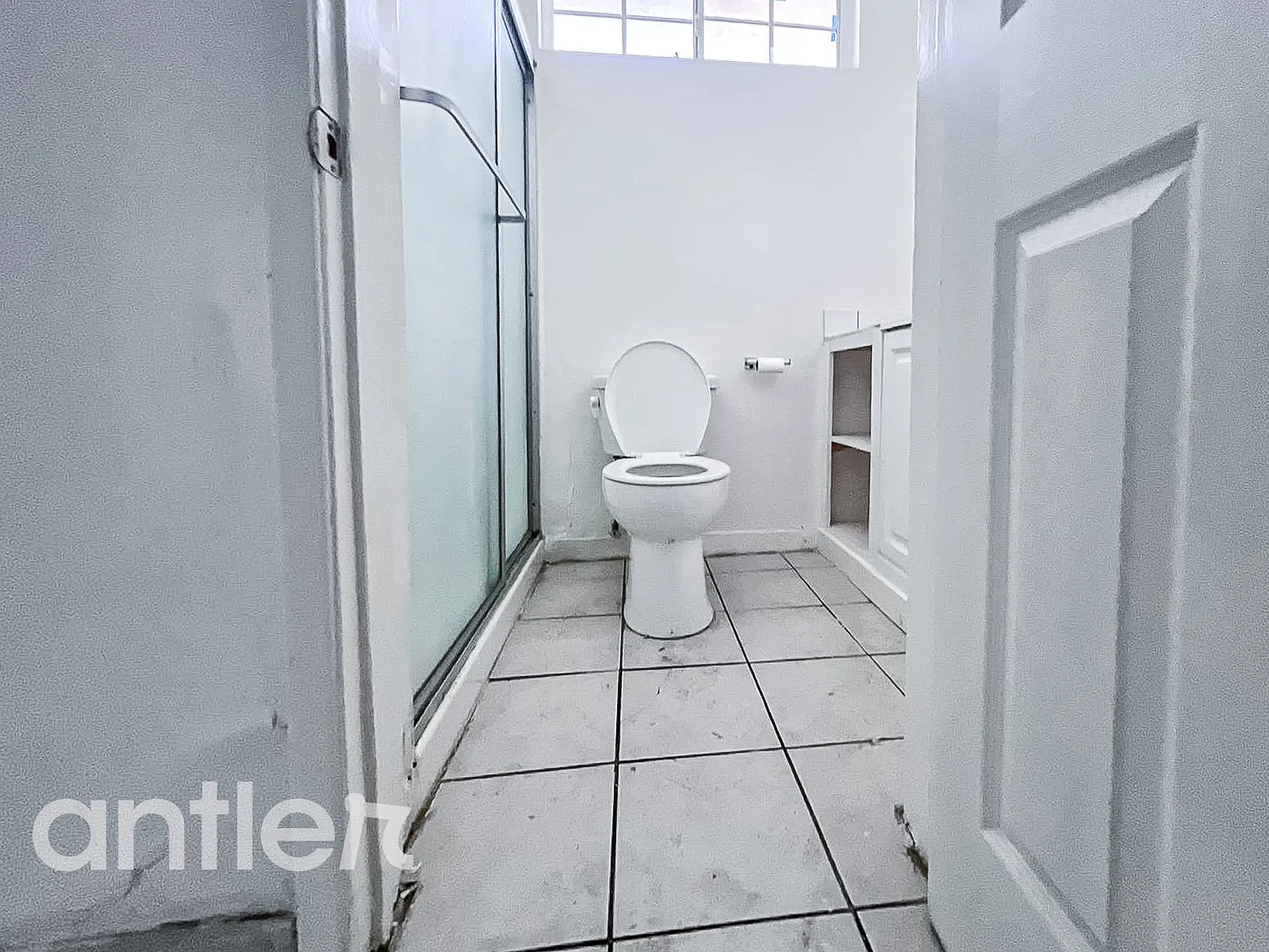 Studio, 350 sqft, $1,500 — Photo 3