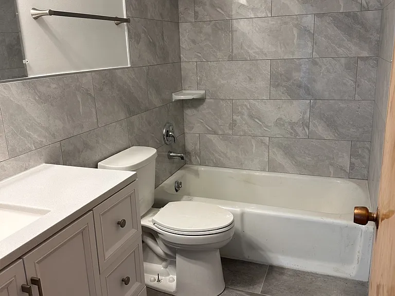 4805 N Rutherford Ave #2B — Photo 4