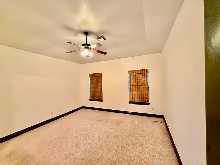 15904 Layne Ct — Photo 11