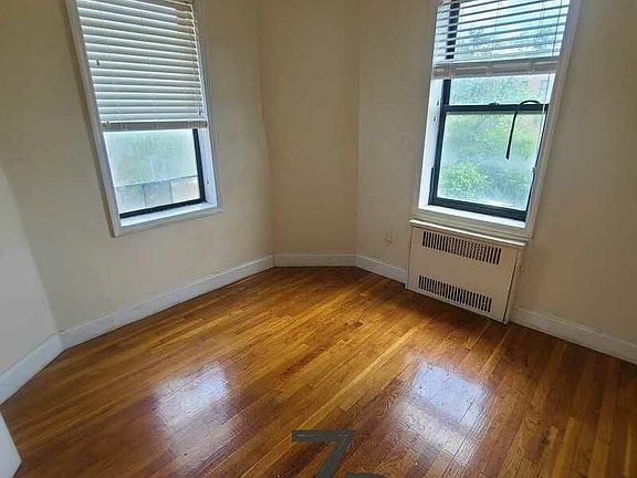 4th image of 590 Ocean Ave #5HH