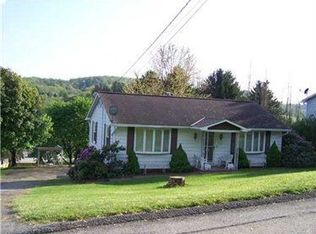 91 Terrace Ave, Leechburg, PA 15656