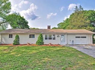 7 Rosslare Rd, Framingham, MA 01701
