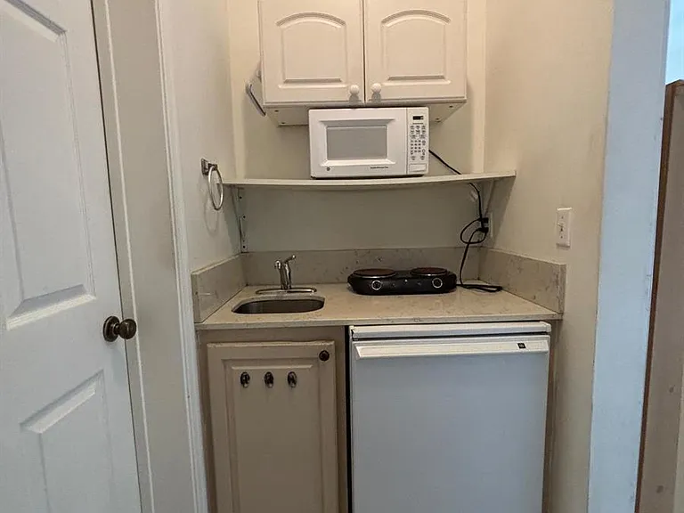 9989 Perfect Dr — Photo 5