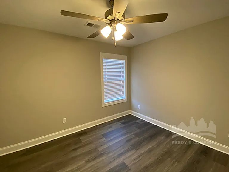 547 Rosalie Woods Dr — Photo 17