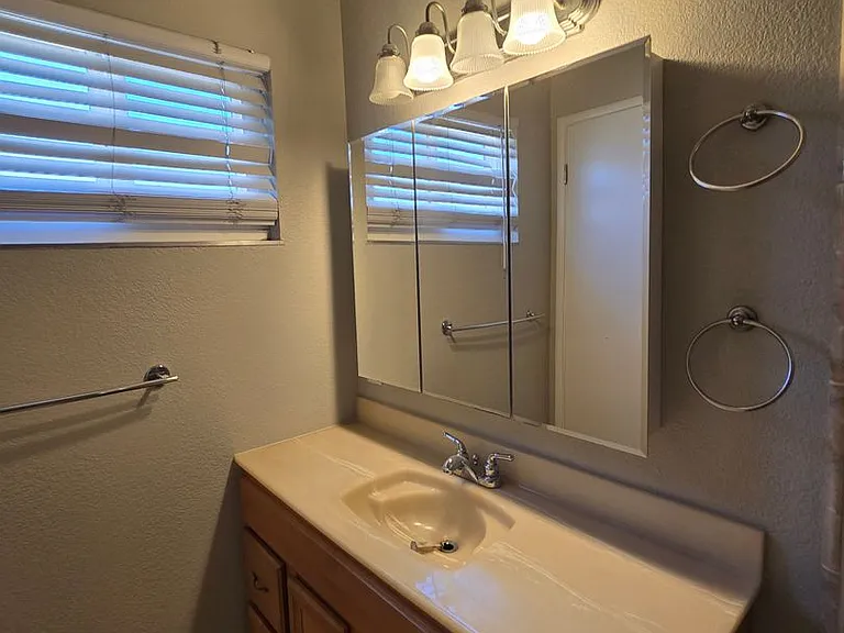 10641 Epic Ct — Photo 21