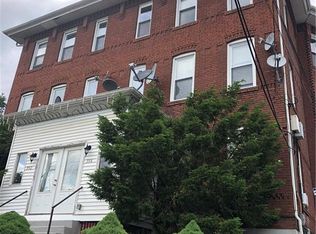 392 Park St, New Britain, CT 06051