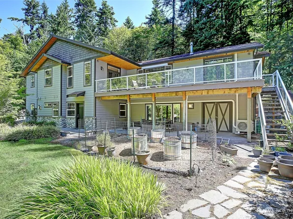 628 N Sunset Drive, Camano Island, WA 98282